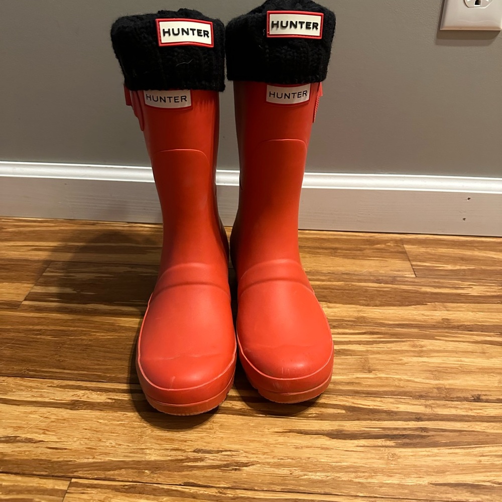 Hunter Vibrant Red Waterproof Boots Women’s Size 8
